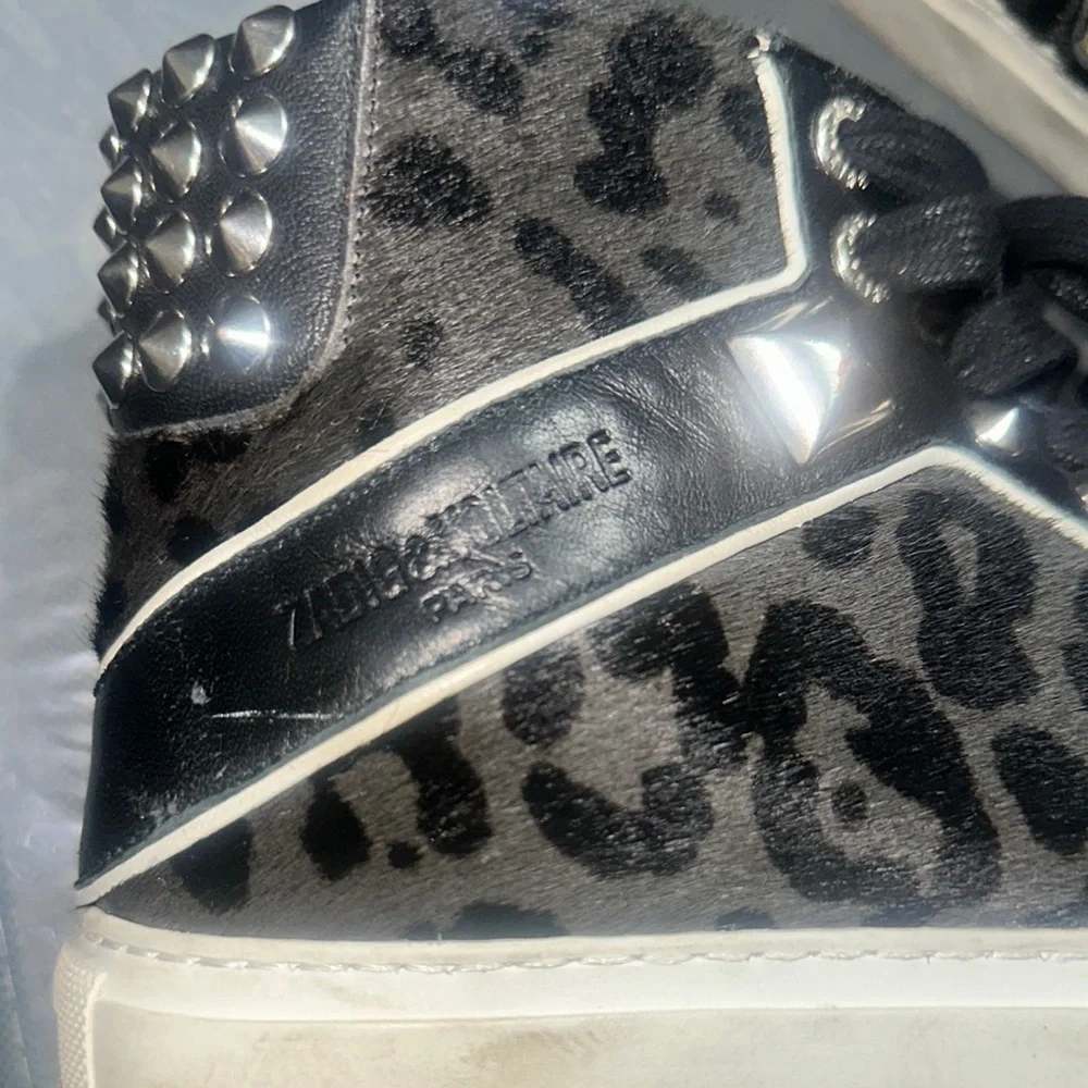Stylish Black Leopard High-Top Studded Sneakers - Picture 13 of 15